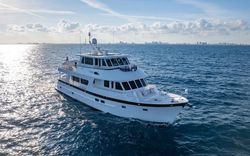 Outer Reef  740 Deluxbridge Skylounge Motoryacht