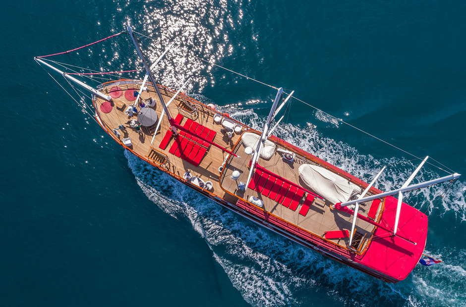 Custom Boats Barbara