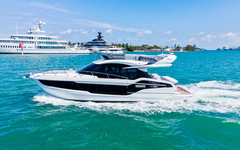 Galeon 440 Fly