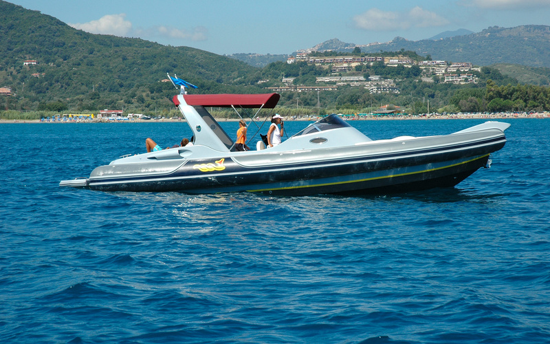 MV Vesevus 35 EFB