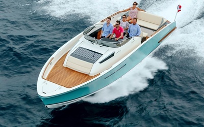 Cormate Chase 32