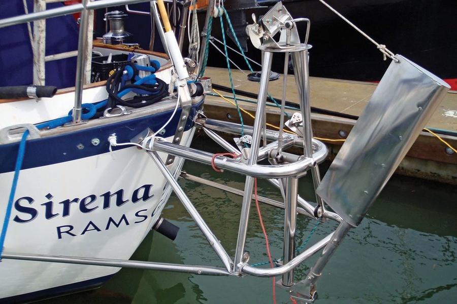 A nice feature of most servo-driven steering solutions is the ability to lift the drive pen from the water when it is not in use.