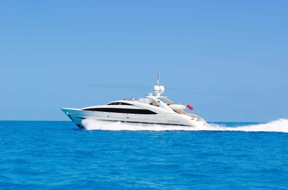 ISA Yachts Sealyon