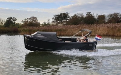 Maxima 650 Flying Lounge