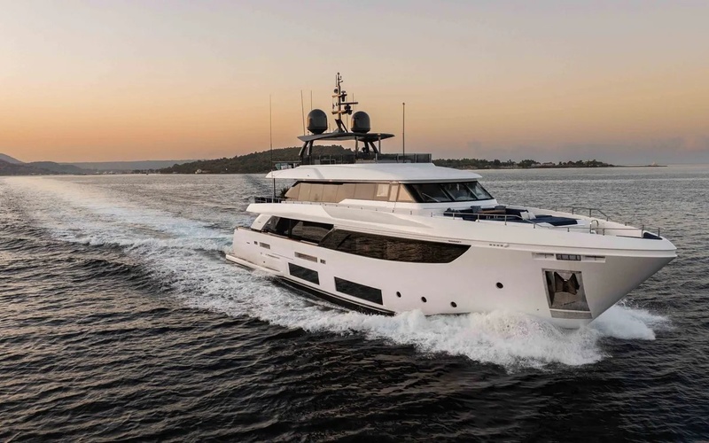 Quicksilver Activ 555 Cabin