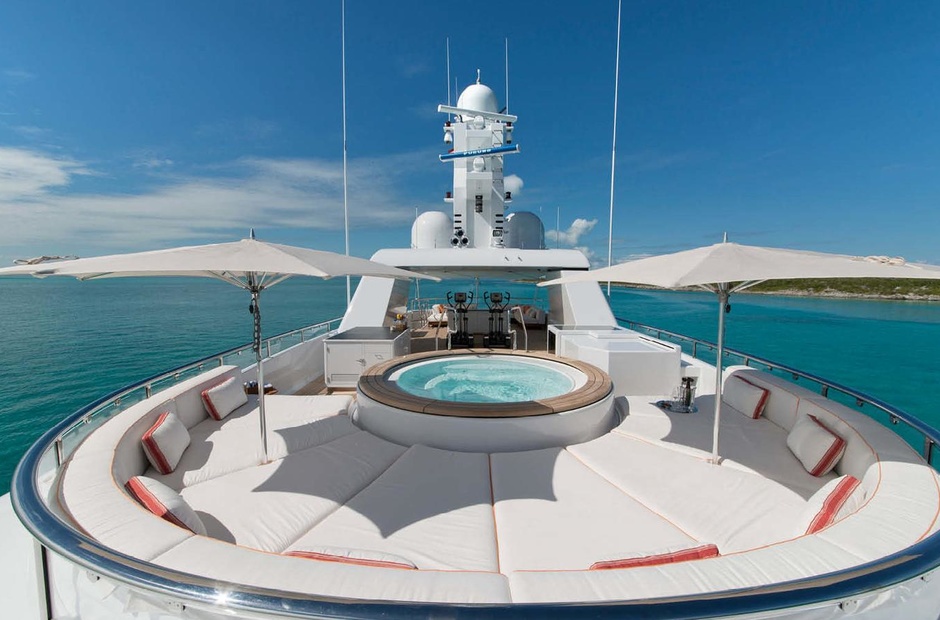Feadship Bella