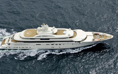 Lurssen Raya