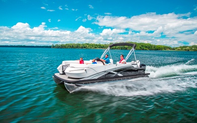 Larson 2400 Escape RT Twin Fish