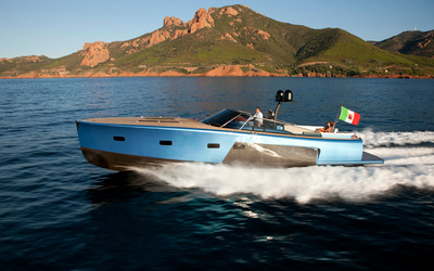 Maxi Dolphin MD51