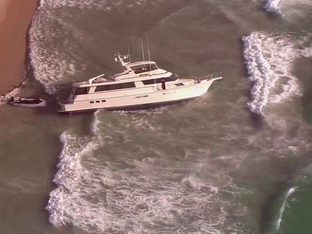 Time Out yacht on Palm Beach