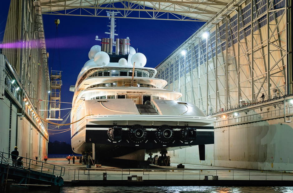 Lurssen Azzam