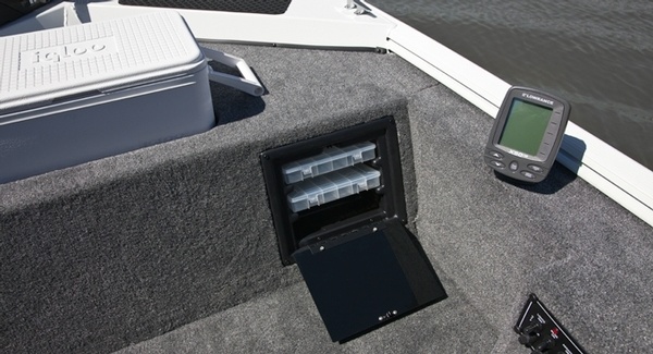 Crestliner 1657 SS