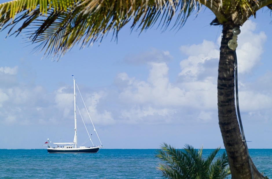 KM Yachtbuilders Lola E