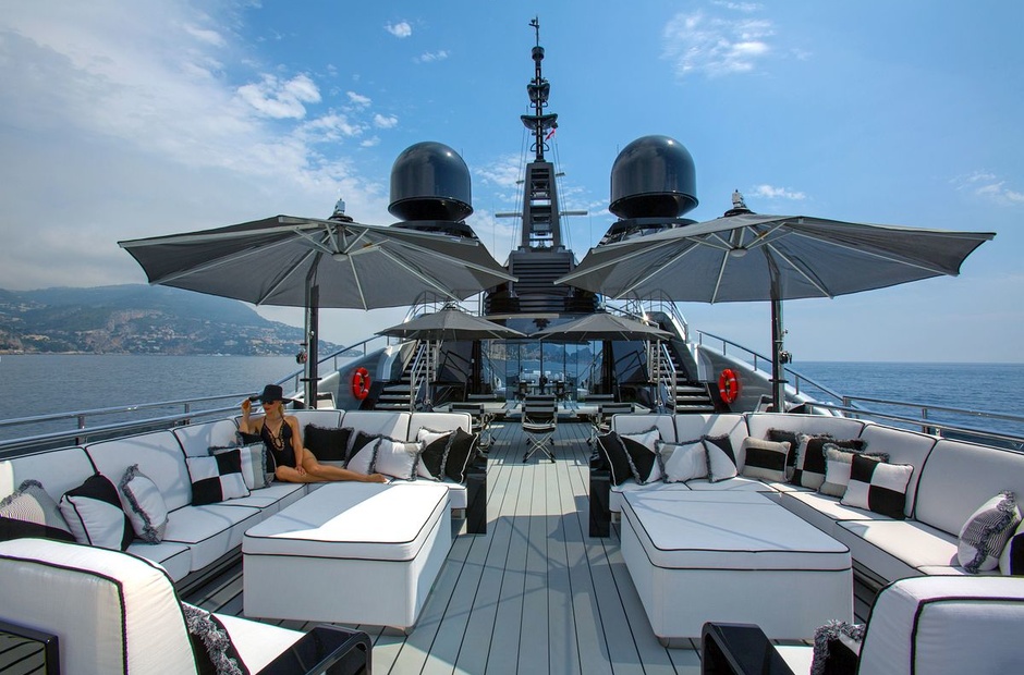 ISA Yachts OKTO
