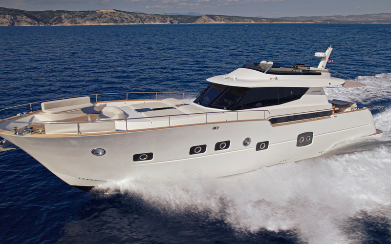 Monachus 70 Fly