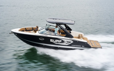 Chaparral 28 Surf