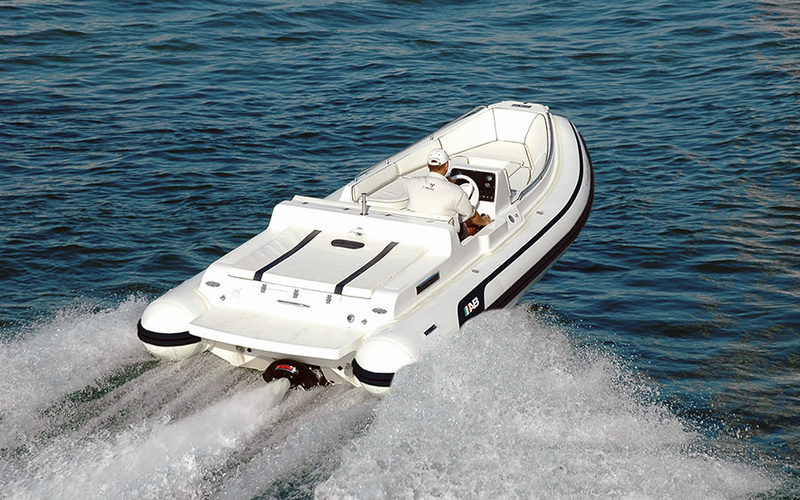 AB Inflatables Nautilus 19 DLX I-O
