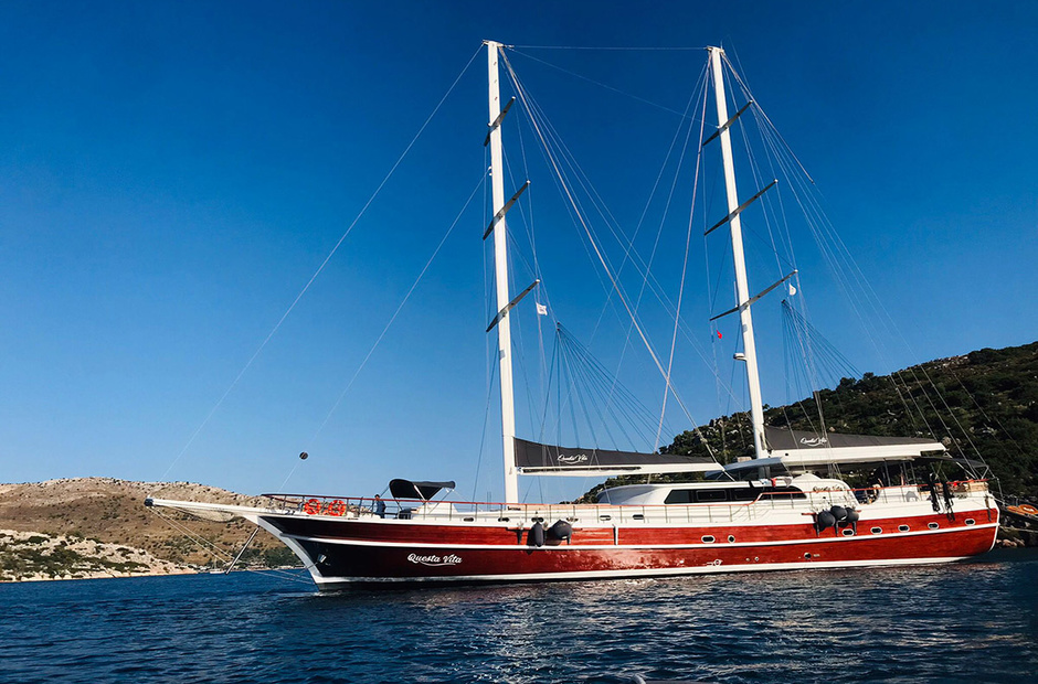 Custom Boats Questa Vita