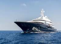 A week of living aboard Nirvana, owned by» Vladimir Potanin, General Director «of Norilsk Nickel, will cost €900,000. The superyacht was designed by the design bureau of Sam Sorgiovanni and built by the German Oceanco. It has everything and more on it. More is a mini terrarium with chameleon and lizards.
