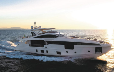 Azimut La Mama