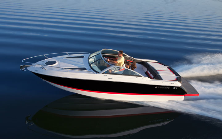 Four Winns S235