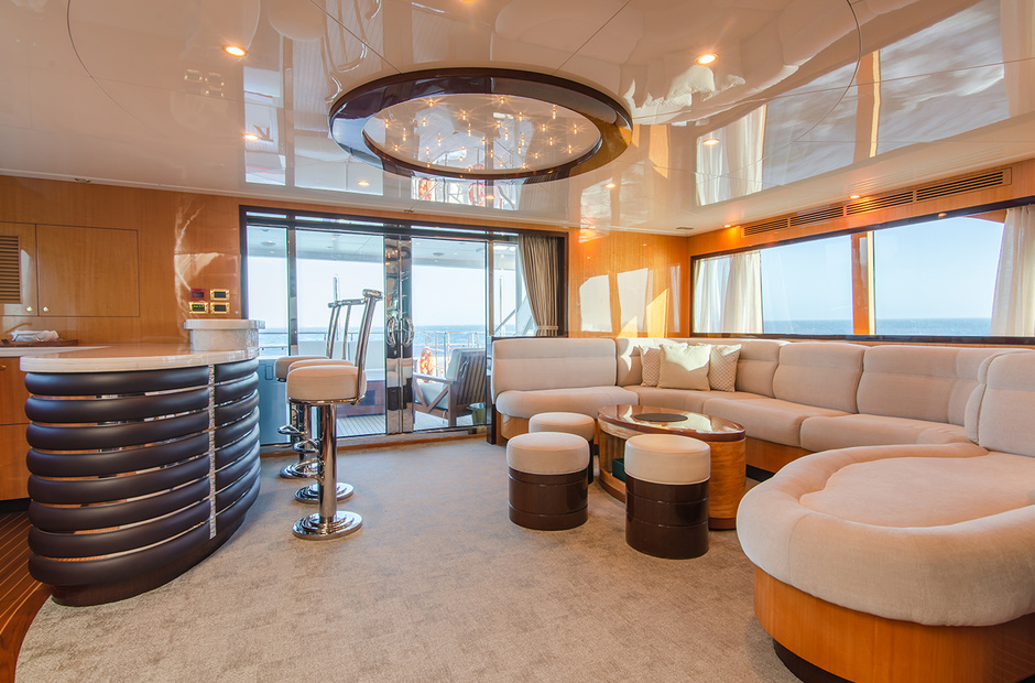 Jade Yachts Intrigue
