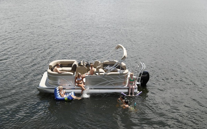 Sylvan Mirage Cruise 820