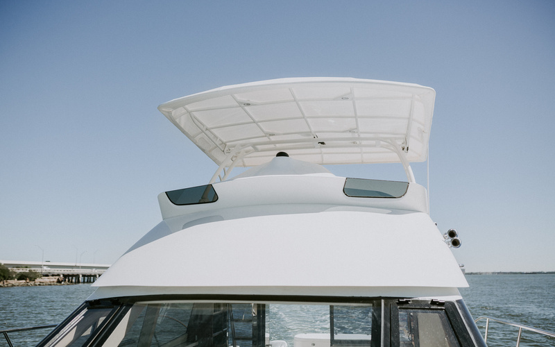 ArrowCat 420 Flybridge