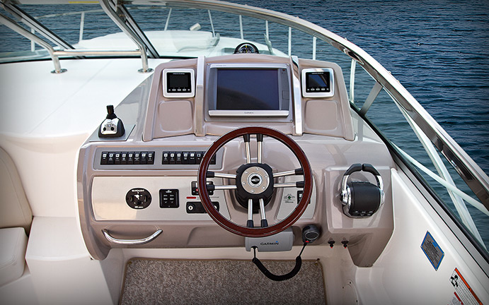 Chaparral 370 Signature Cruiser