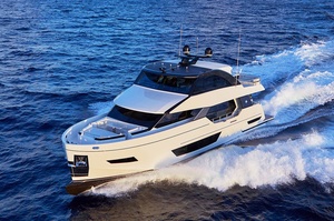 Ocean Alexander 84R Enclosed