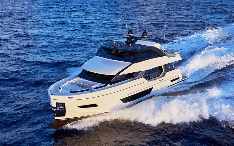 Ocean Alexander 84R Enclosed