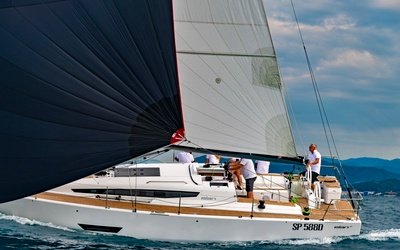 Elan E5