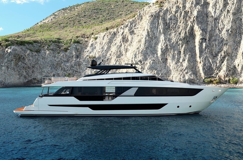 Ferretti Epic