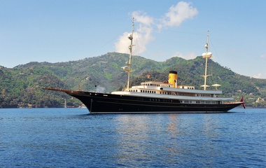 Corsair Yachts Nero