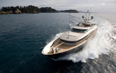 Alloy Yachts So Nice
