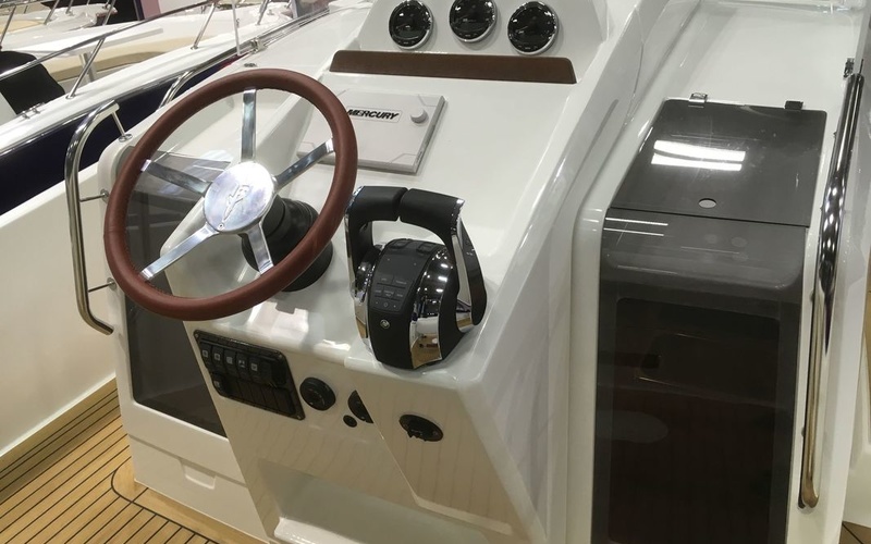 White Shark 296CC