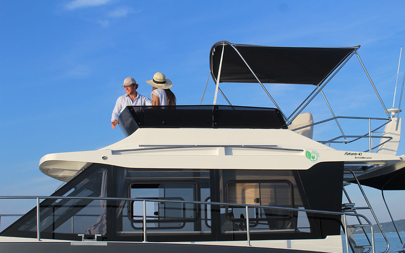 Cobra Futura 40 Electric