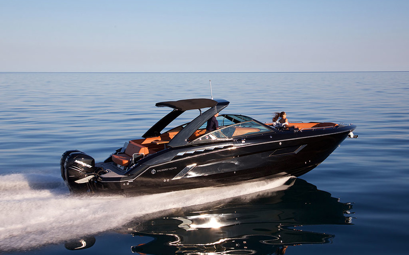 Cruisers Yachts 338 Outboard