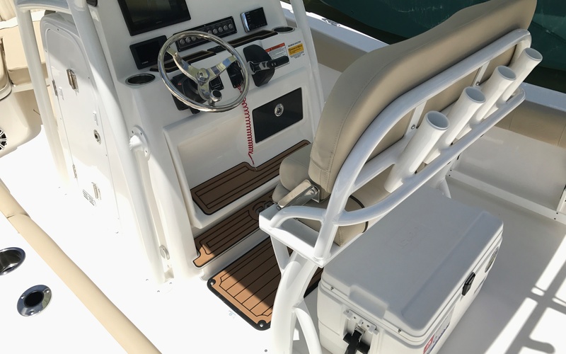 Sea Fox 248 Commander