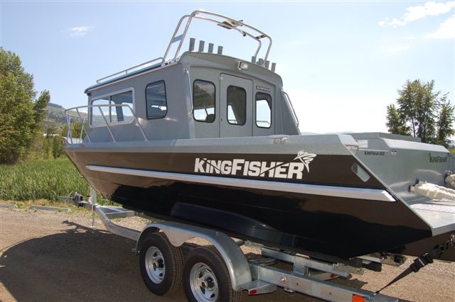 KingFisher 2425 Offshore