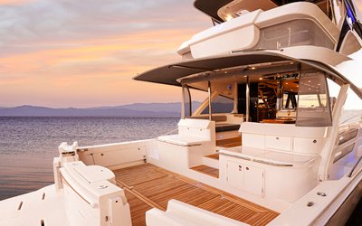 Riviera 64 Sports Motor Yacht