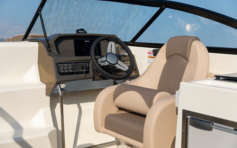 Bayliner VR6 Cuddy