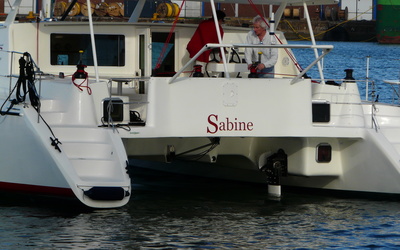 African Cats Fastcat Greencat 445 World Cruiser