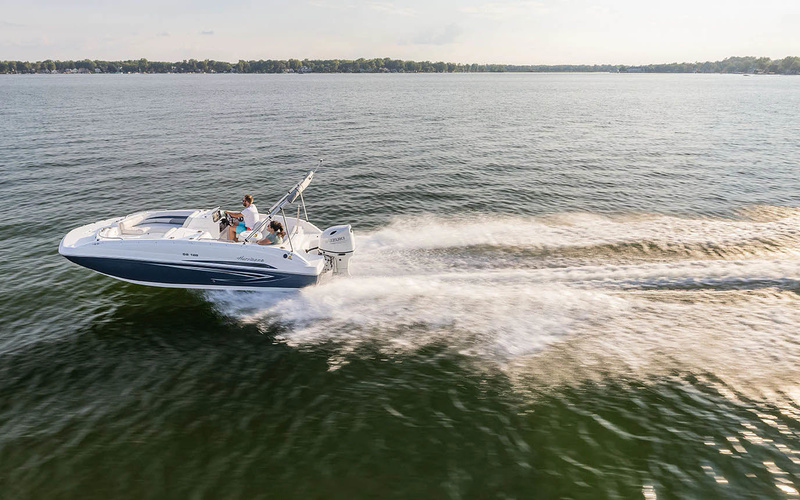 Hurricane SunDeck Sport 188 OB