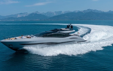 Mangusta Delfina