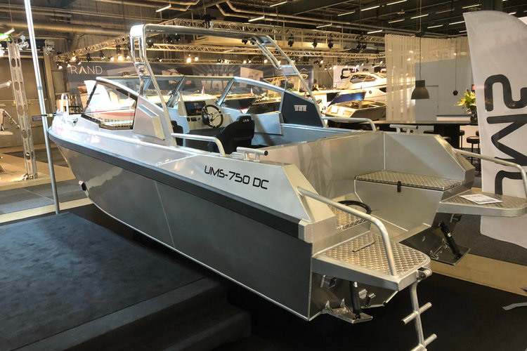 Tuna boats 750 DC