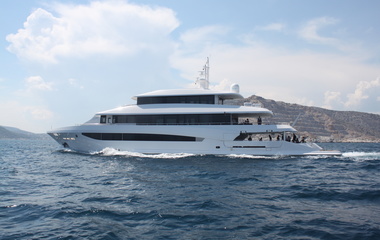 Golden Yachts My Eden