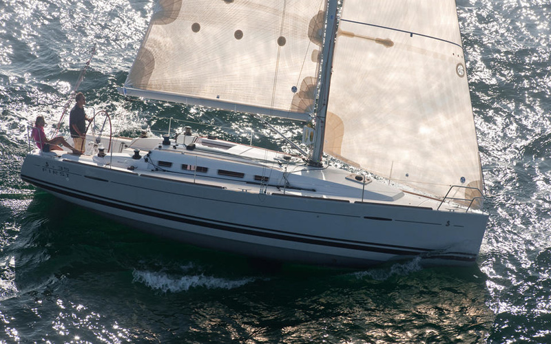 Beneteau First 35