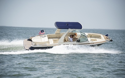 Chris-Craft Launch 25 GT