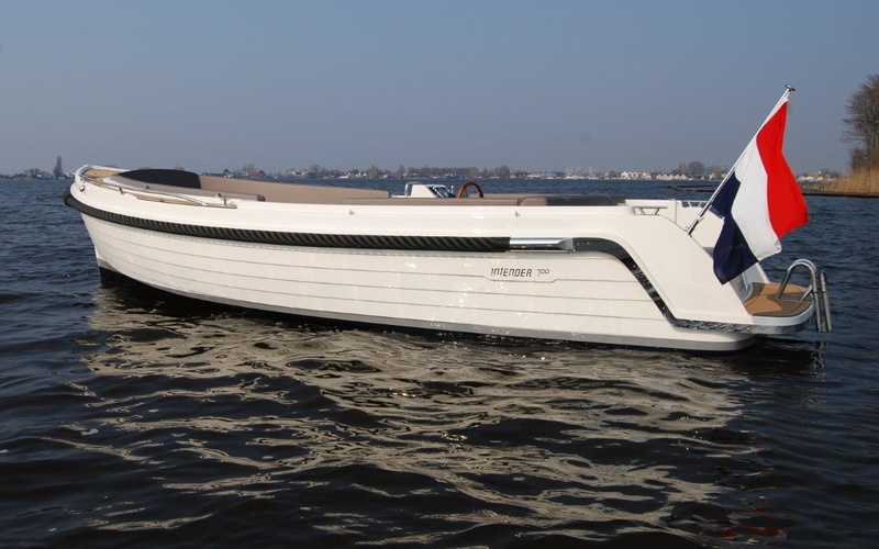 Interboat Intender 700